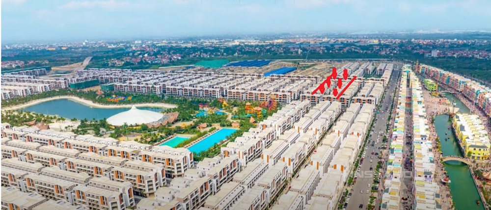 Bán liền kề Phố Biển 17 Vinhomes Ocean Park 3 The Crown giá rẻ