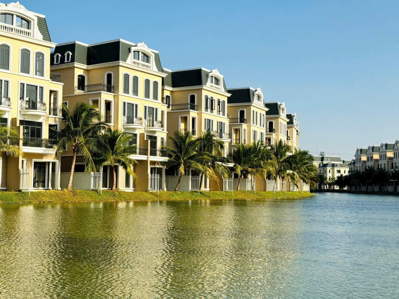 Bán Biệt Thự Ngọc Trai 2 Vinhomes Ocean Park 2 Bán Biệt Thự Ngọc Trai 2 Vinhomes Ocean Park 2